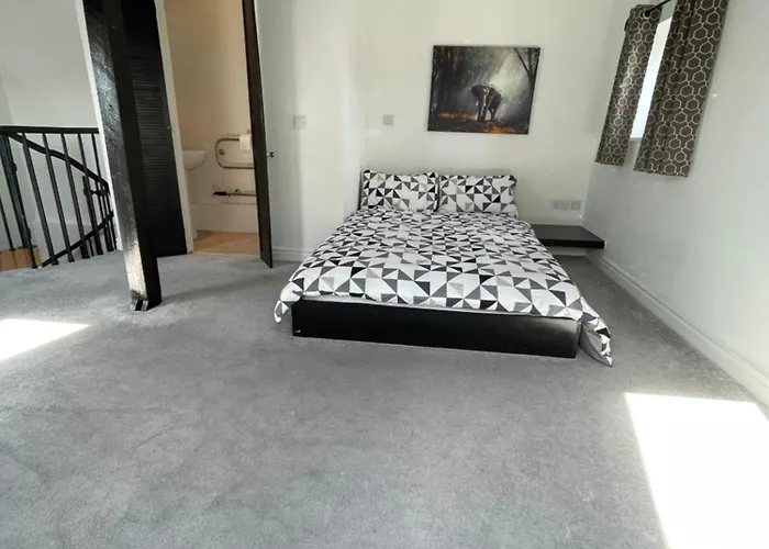 The Tannery Dublex 3 Bedroom Appartement *